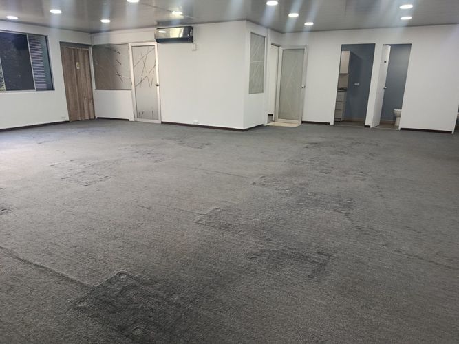 Oficina en arriendo en La Aguacatala, Medellín, 110 m² · foto 7 de 16