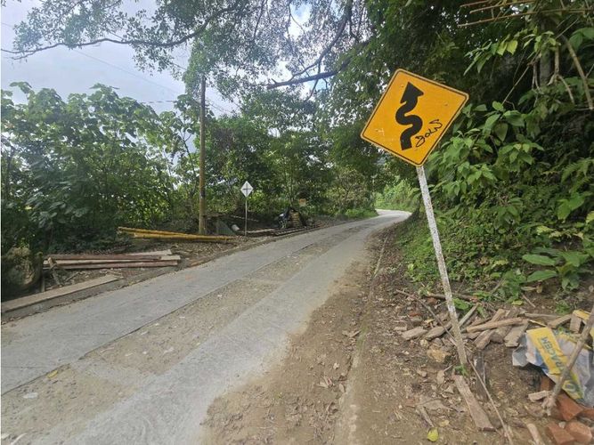 Lote en venta en Corregimiento De Minca, Santa Marta, 2226 m² · foto 6 de 8