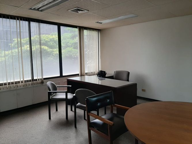 Oficina en arriendo en Milla De Oro, Medellín, 38 m² · foto 3 de 13