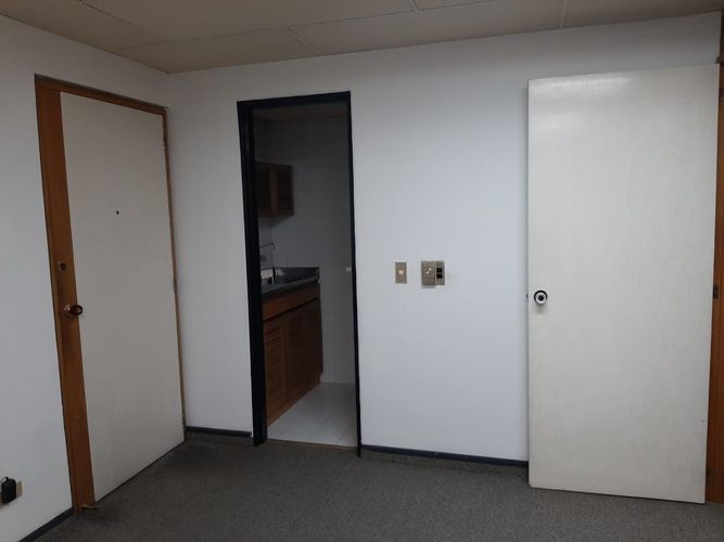 Oficina en arriendo en Milla De Oro, Medellín, 38 m² · foto 6 de 13
