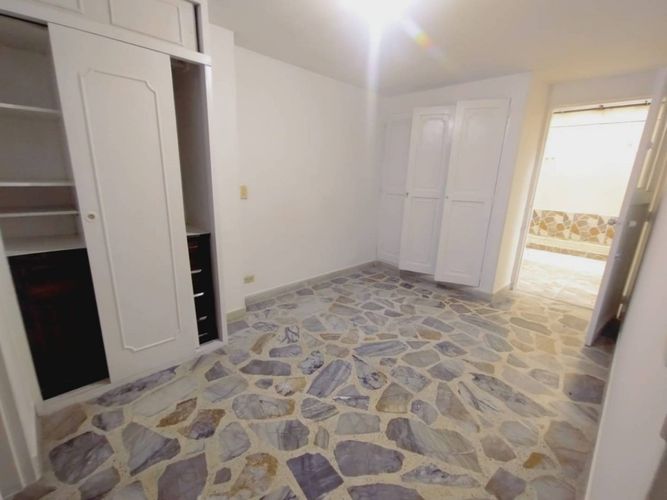 Apartamento de 4 alcobas en arriendo en Laureles, Medellín, 140 m² · foto 5 de 19