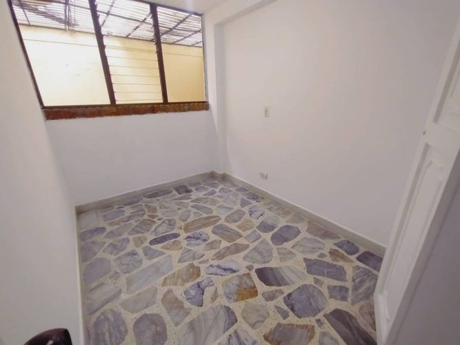 Apartamento de 4 alcobas en arriendo en Laureles, Medellín, 140 m² · foto 9 de 19