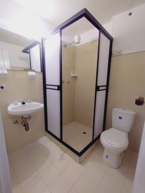 Apartamento de 4 alcobas en arriendo en Laureles, Medellín, 140 m² · foto 14 de 19