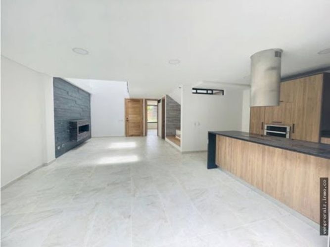 Casa de 4 alcobas en venta en La Ceja, 170 m² · foto 2 de 18