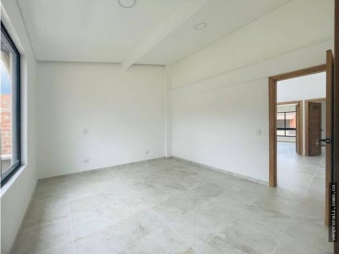 Casa de 4 alcobas en venta en La Ceja, 170 m² · foto 7 de 18