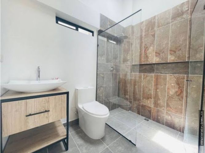 Casa de 4 alcobas en venta en La Ceja, 170 m² · foto 10 de 18