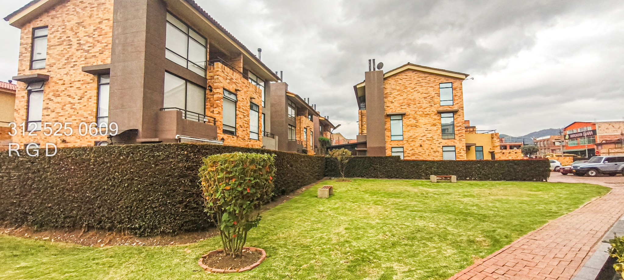 Casa en venta en Centro, Cajicá · foto 2 de 24