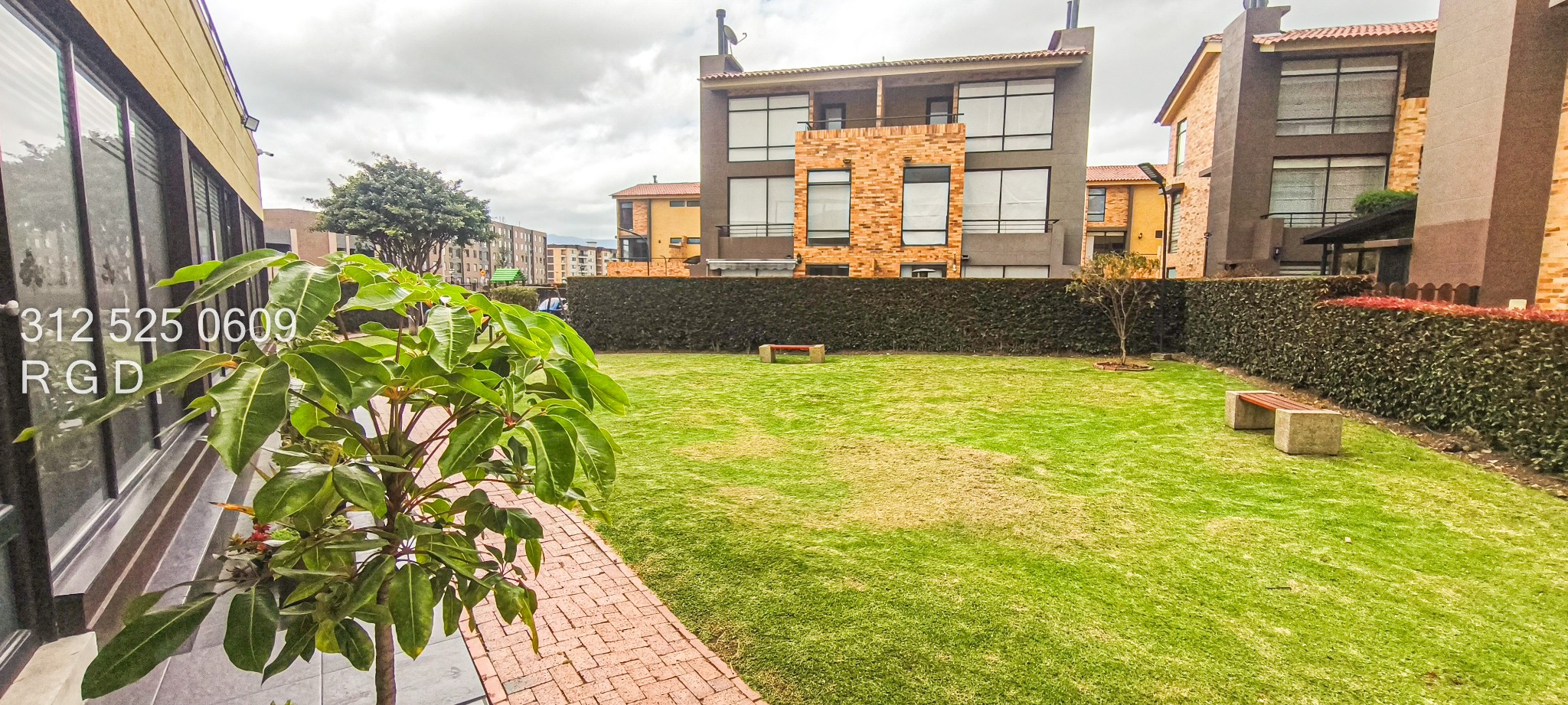 Casa en venta en Centro, Cajicá · foto 3 de 24