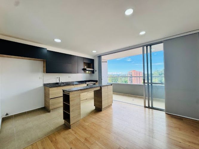 Apartamento de 3 alcobas en venta en El Faro, Rionegro, 80 m² · foto 2 de 24