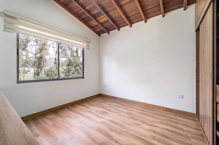 Casa de 4 alcobas en venta en La Ceja, 220 m² · foto 13 de 21