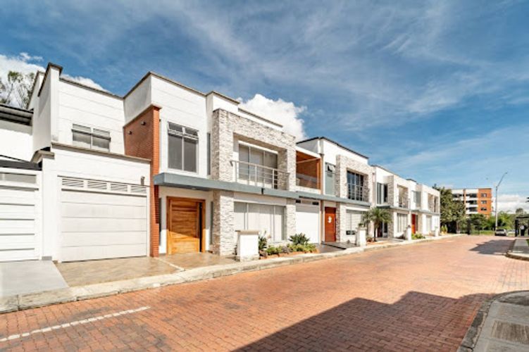 Casa de 4 alcobas en venta en La Ceja, 220 m² · foto 19 de 21