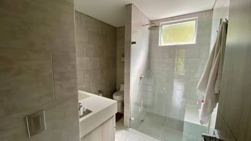 Casa de 3 alcobas en venta en Guarne, 230 m² · foto 14 de 15