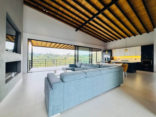 Casa de 4 alcobas en venta en El Retiro, 392 m² · foto 4 de 24