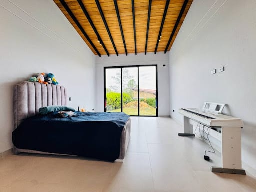 Casa de 4 alcobas en venta en El Retiro, 392 m² · foto 14 de 24