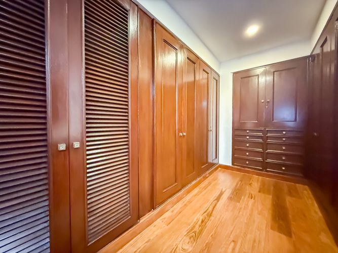 Apartamento de 3 alcobas en arriendo en Chicó Reservado, Bogotá, 236 m² · foto 11 de 16