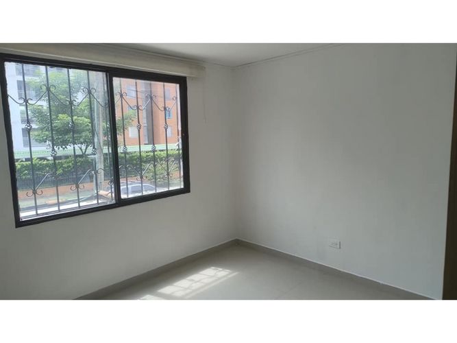 Casa de 3 alcobas en venta en Valle Del Lili, Cali, 111 m² · foto 9 de 13