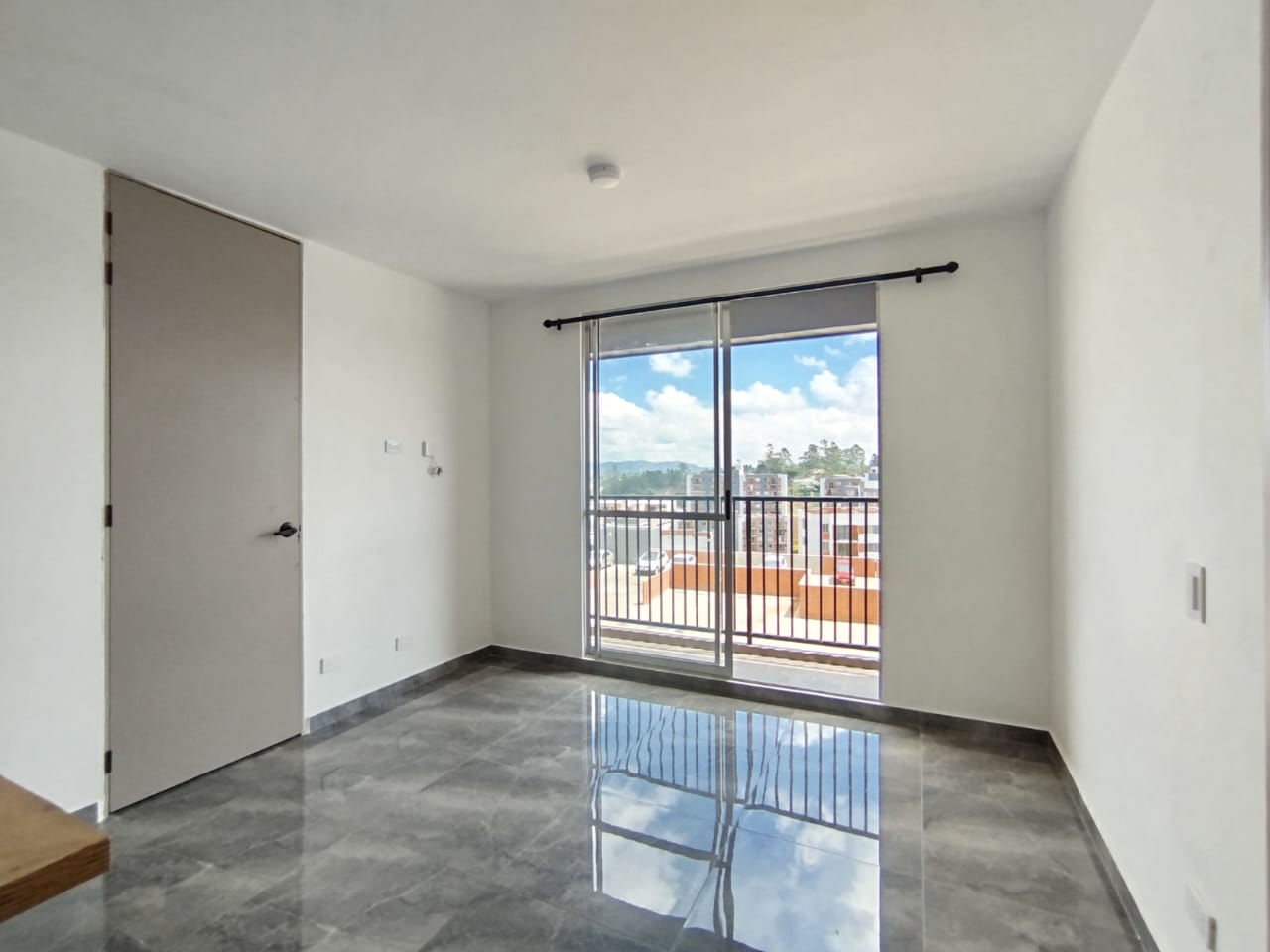 Apartamento en arriendo en Centro, Rionegro · foto 8 de 13