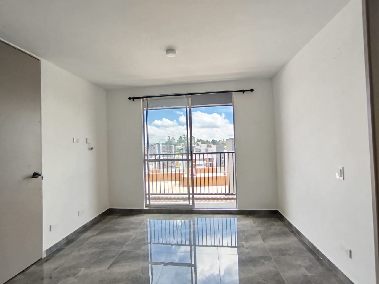Apartamento en arriendo en Centro, Rionegro · foto 9 de 13