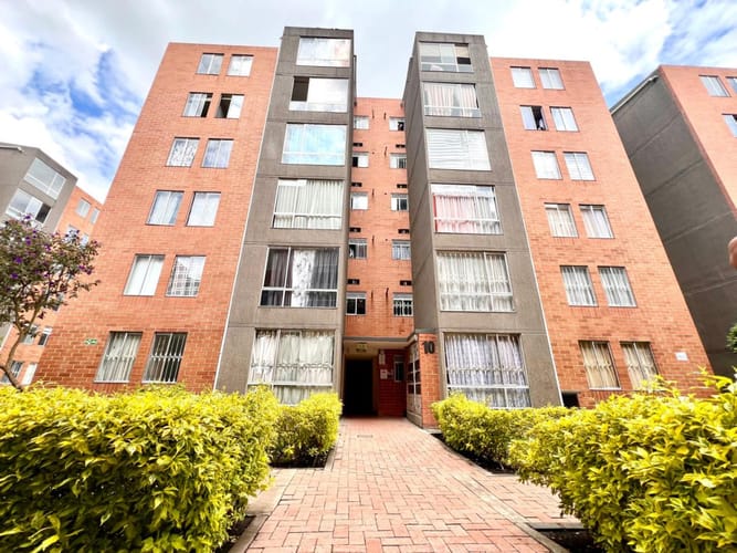 Apartamento de 3 alcobas en venta en Ciudad Verde, Soacha, 54 m² · foto 2 de 9