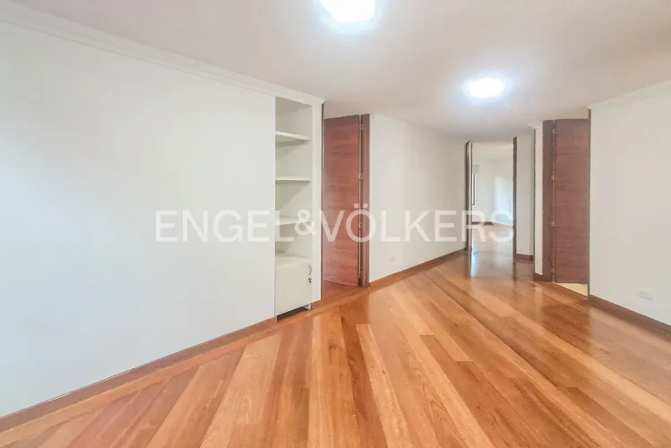Apartamento de 3 alcobas en venta en Colina Campestre, Bogotá, 156 m² · foto 9 de 21
