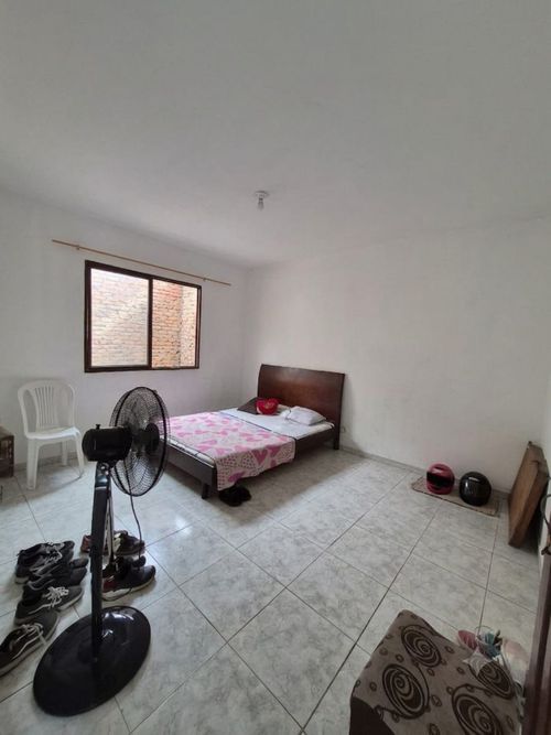 Casa de 13 alcobas en venta en San Luis, Cali, 420 m² · foto 18 de 24