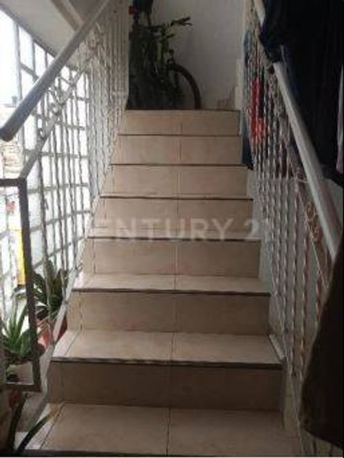 Casa de 27 alcobas en venta en Fontibon, Bogotá, 998 m² · foto 12 de 14