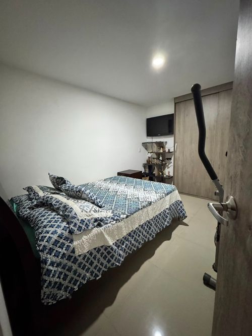 Apartamento de 3 alcobas en venta en Los Colores, Medellín, 114 m² · foto 9 de 13