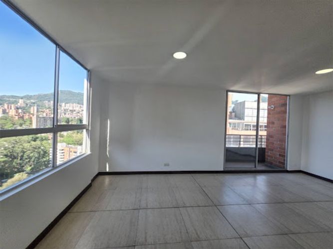 Apartamento de 3 alcobas en venta en Los Balsos, Medellín, 123 m² · foto 2 de 24