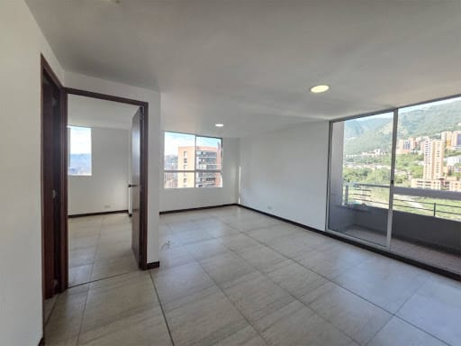 Apartamento de 3 alcobas en venta en Los Balsos, Medellín, 123 m² · foto 3 de 24