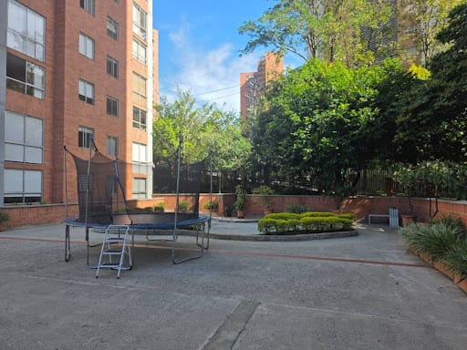 Apartamento de 3 alcobas en venta en Los Balsos, Medellín, 123 m² · foto 12 de 24