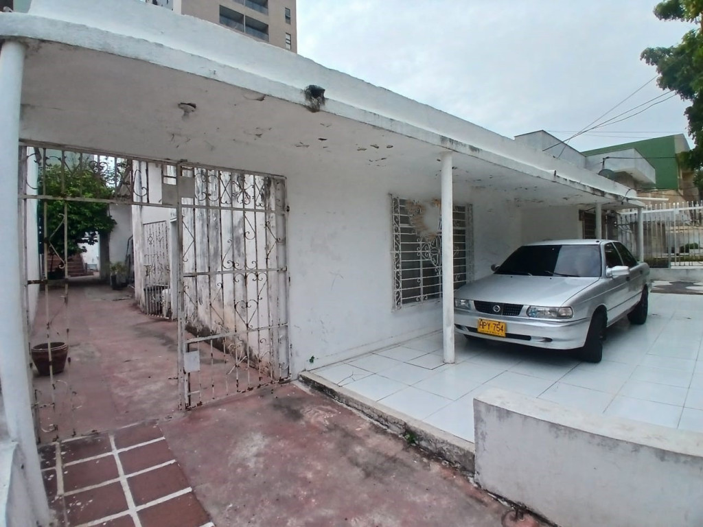 Casa en venta en Ciudad Jardin, Barranquilla · foto 2 de 18