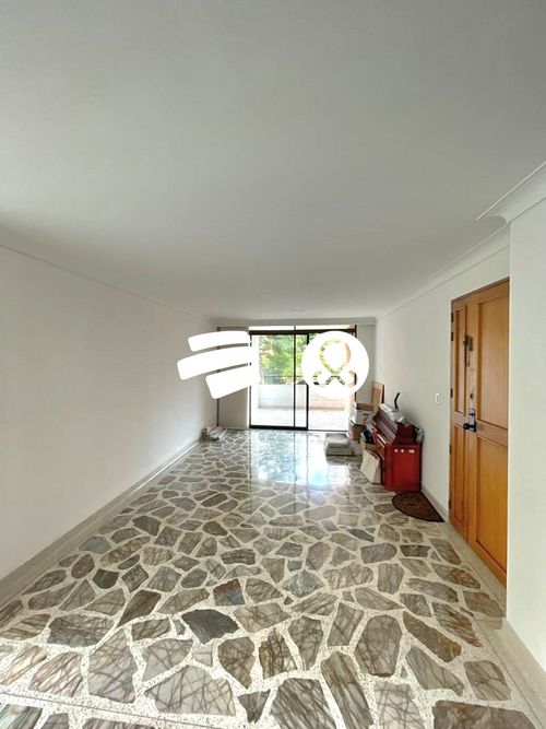 Apartamento de 3 alcobas en venta en El Poblado, Medellín, 145 m² · foto 4 de 19