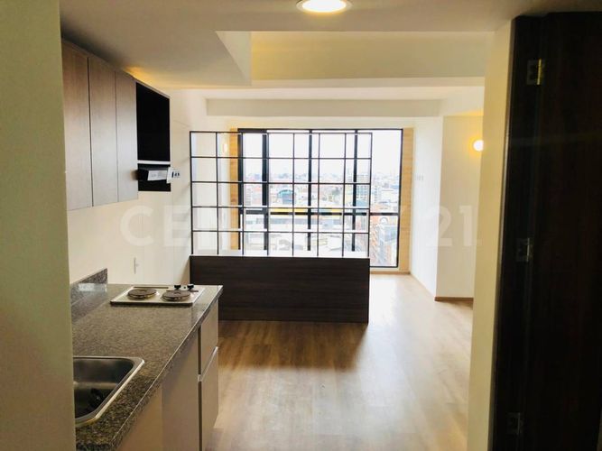 Apartaestudio en venta en Chapinero, Bogotá, 31 m² · foto 2 de 17
