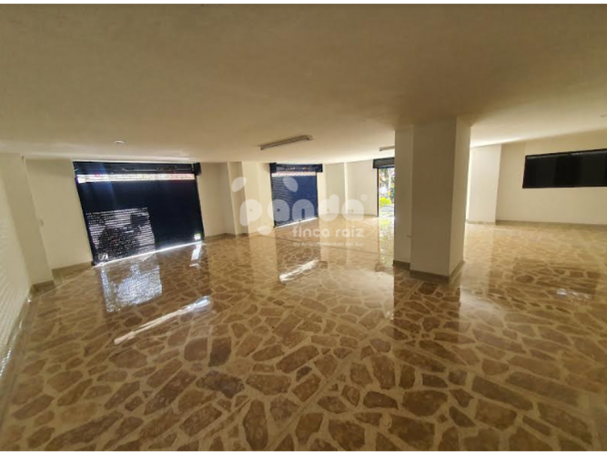 Local en arriendo en Los Naranjos, Envigado, 110 m² · foto 2 de 10