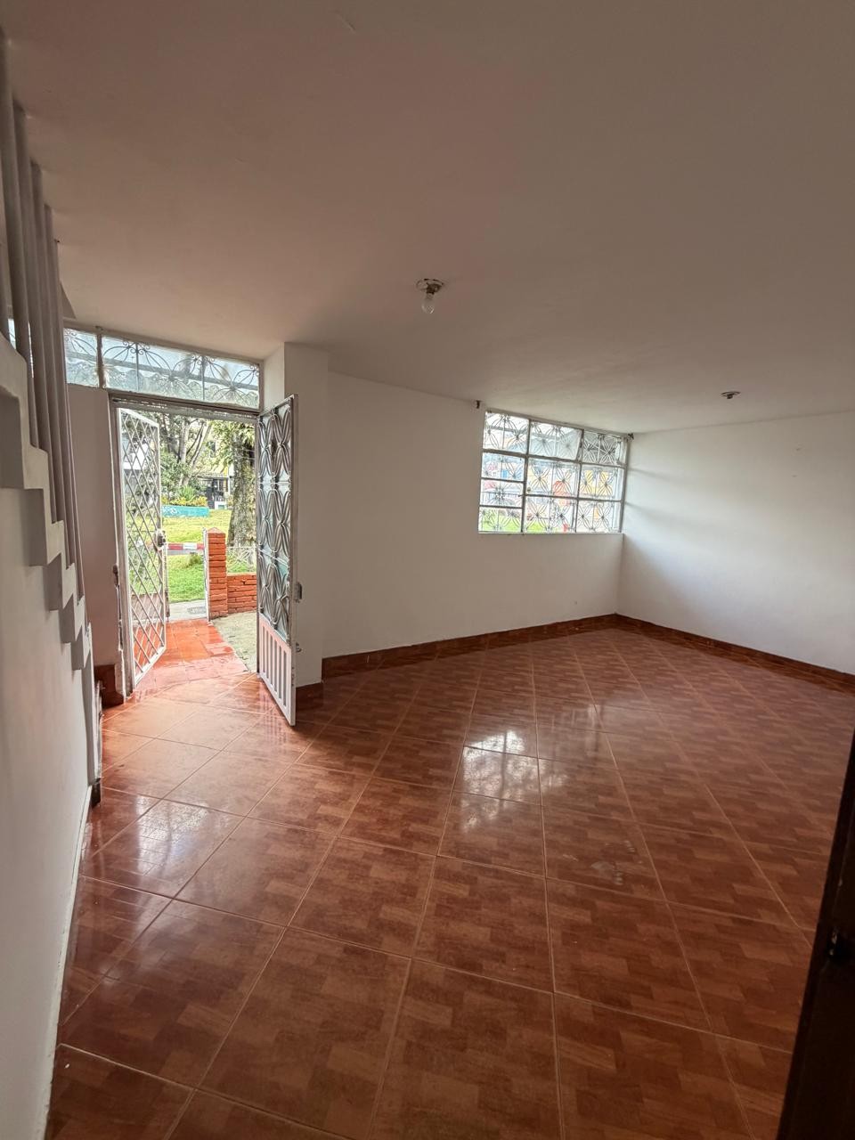 Casa en venta en Alcala, Bogotá · foto 2 de 17