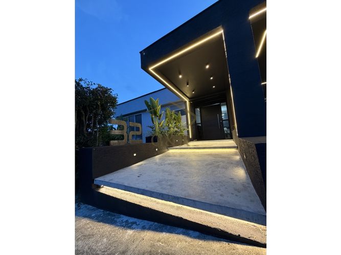 Casa de 4 alcobas en venta en La Yé, Armenia, 320 m² · foto 3 de 24