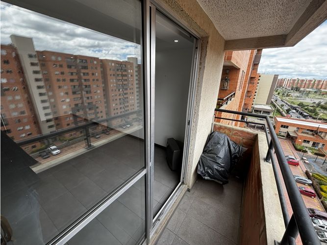 Apartamento de 3 alcobas en venta en La Prosperidad, Madrid, 63 m² · foto 2 de 16