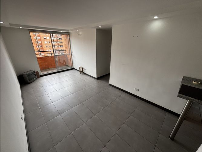 Apartamento de 3 alcobas en venta en La Prosperidad, Madrid, 63 m² · foto 3 de 16
