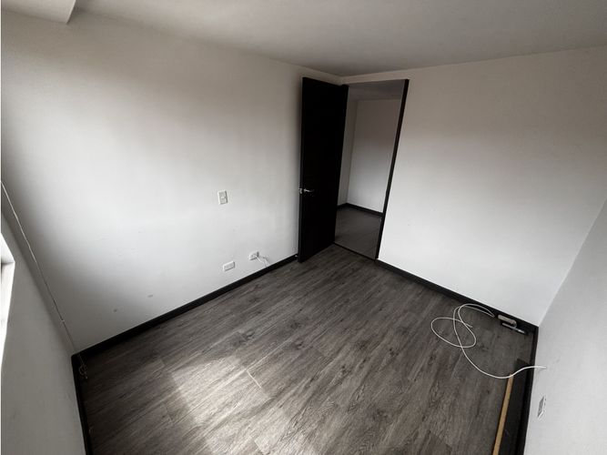 Apartamento de 3 alcobas en venta en La Prosperidad, Madrid, 63 m² · foto 11 de 16