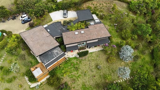 Casa de 4 alcobas en venta en El Porvenir, Rionegro, 298 m² · foto 2 de 24