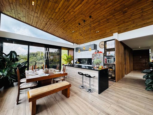 Casa de 4 alcobas en venta en El Porvenir, Rionegro, 298 m² · foto 10 de 24