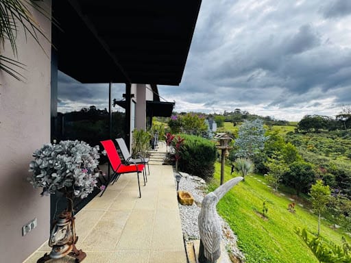 Casa de 4 alcobas en venta en El Porvenir, Rionegro, 298 m² · foto 14 de 24