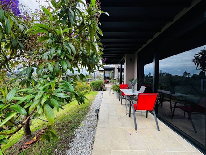 Casa de 4 alcobas en venta en El Porvenir, Rionegro, 298 m² · foto 15 de 24