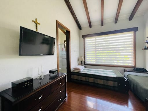 Casa de 4 alcobas en venta en Lomitas, La Ceja, 350 m² · foto 17 de 24