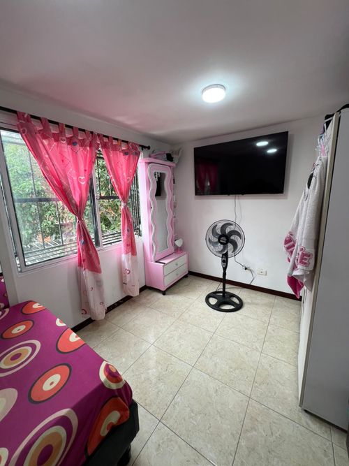 Casa de 3 alcobas en venta en Valle Del Lili, Cali, 95 m² · foto 2 de 16