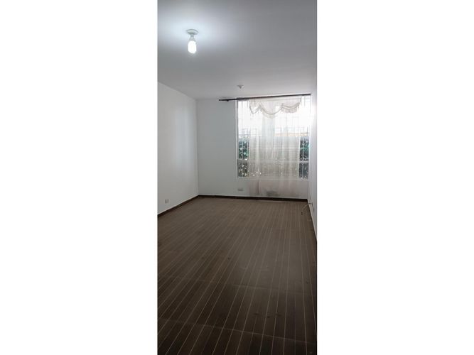 Apartamento de 3 alcobas en venta en Hato Sector Ii, Funza, 63 m² · foto 3 de 17