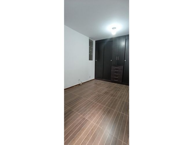 Apartamento de 3 alcobas en venta en Hato Sector Ii, Funza, 63 m² · foto 4 de 17