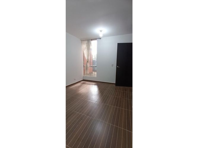 Apartamento de 3 alcobas en venta en Hato Sector Ii, Funza, 63 m² · foto 6 de 17