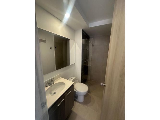 Apartamento de 3 alcobas en arriendo en Prados De Sabaneta, Sabaneta, 90 m² · foto 13 de 24