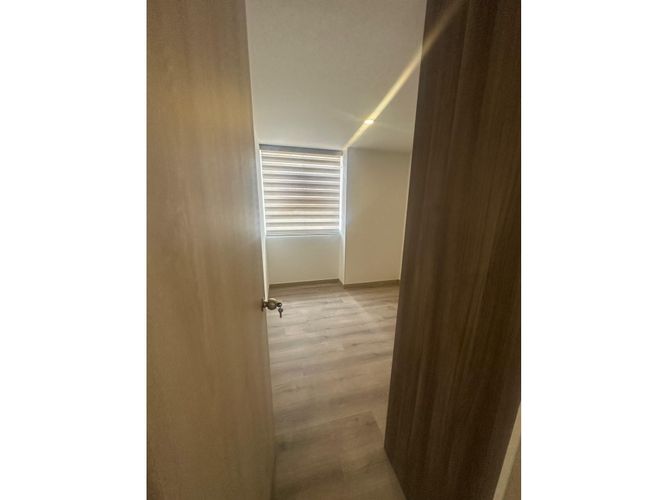 Apartamento de 3 alcobas en arriendo en Prados De Sabaneta, Sabaneta, 90 m² · foto 14 de 24